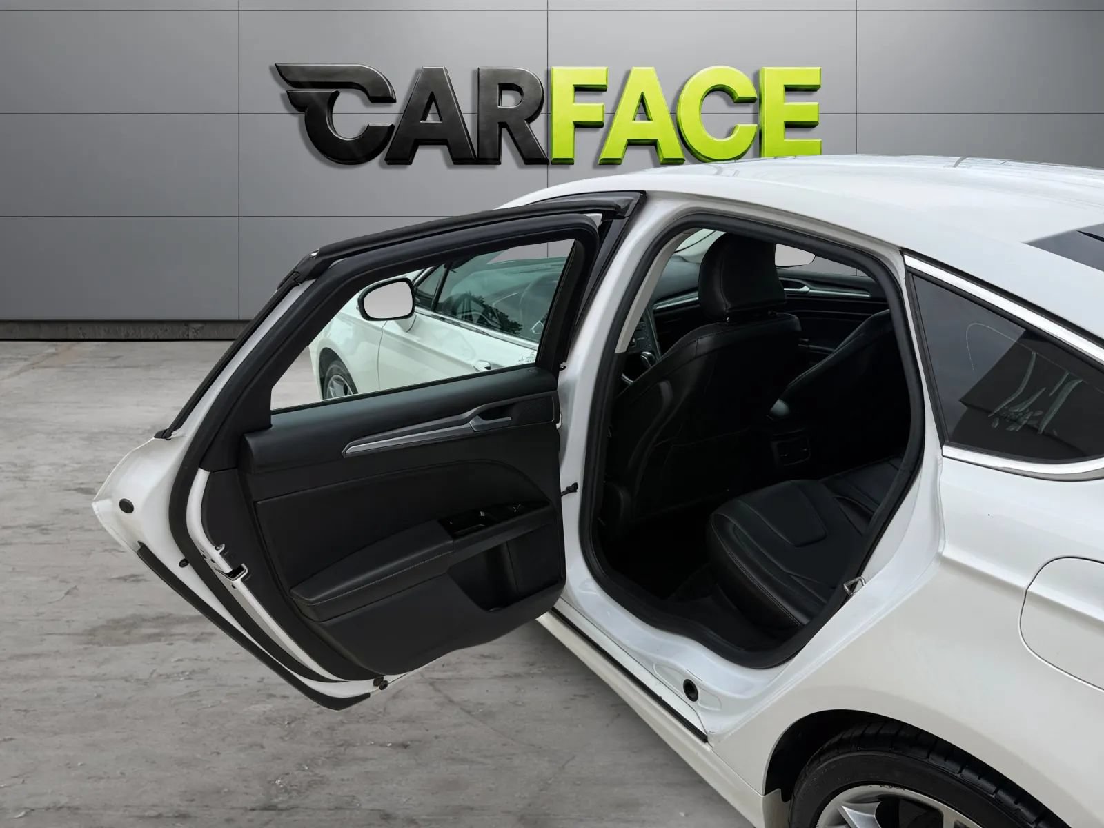 Used 2016 Ford Fusion Titanium FWD image 18