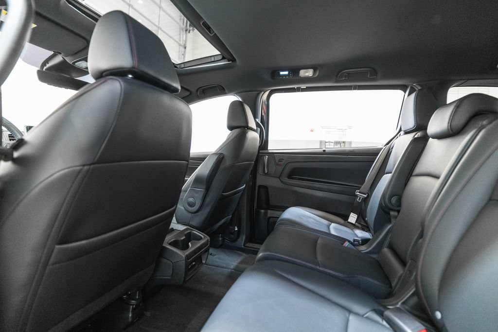 Used 2024 Honda Odyssey Sport image 14