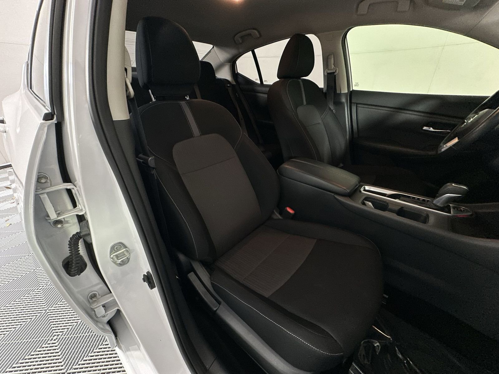 Certified 2021 Nissan Sentra SV FWD image 26