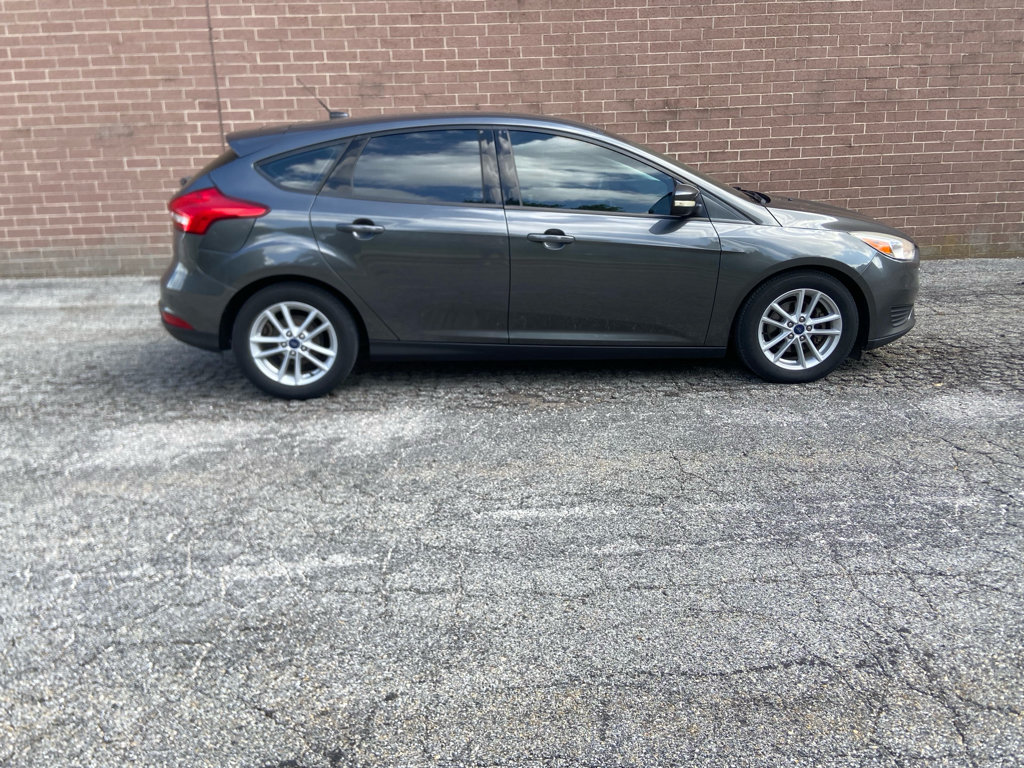 Used 2017 Ford Focus SE FWD image 6