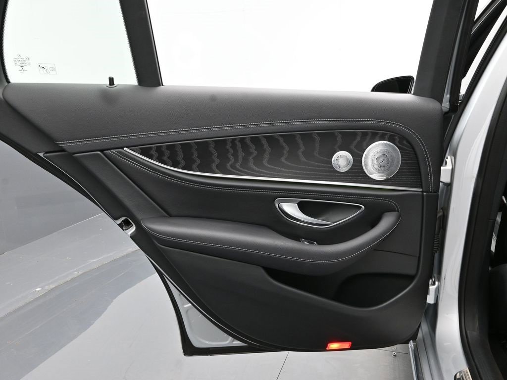 Used 2020 Mercedes-Benz E 450 4MATIC Wagon w/ Premium Package image 13