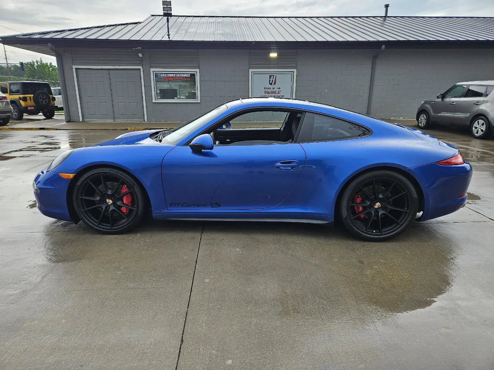 Used 2016 Porsche 911 Carrera 4S AWD/4WD image 5