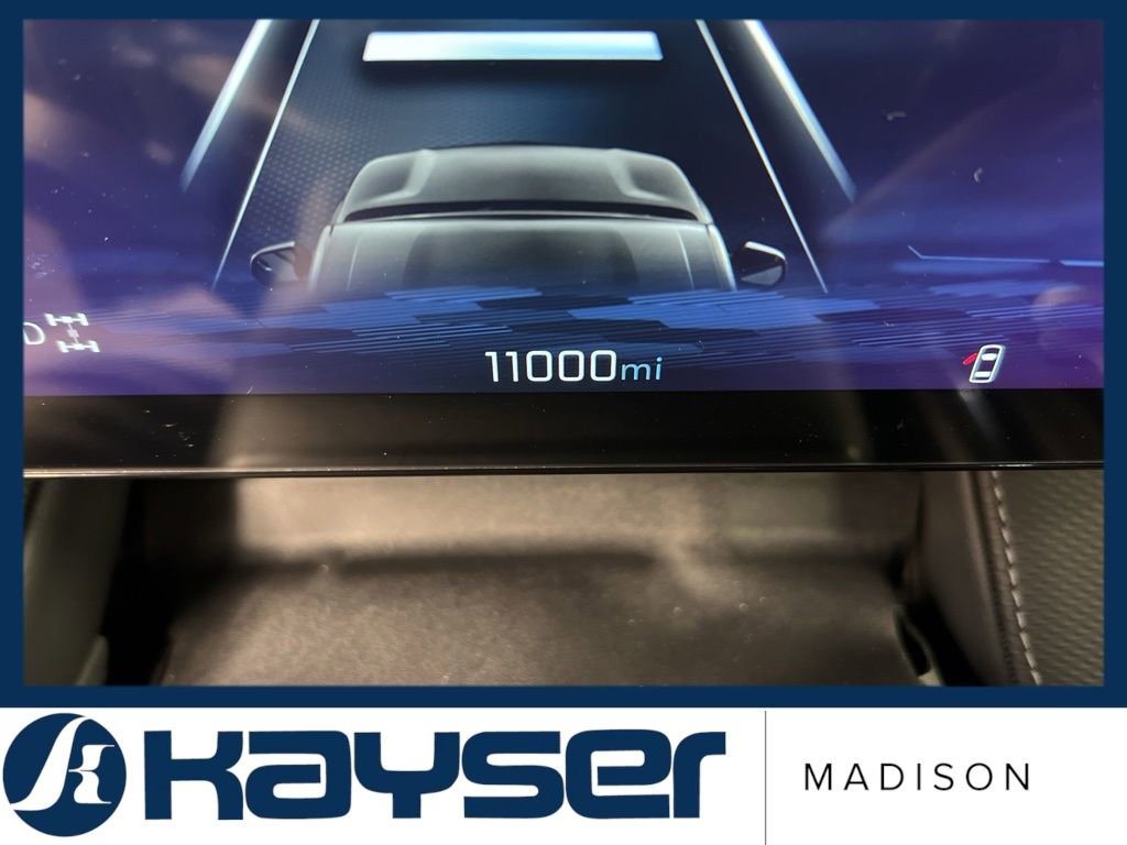 Used 2025 Chevrolet Equinox LT image 23