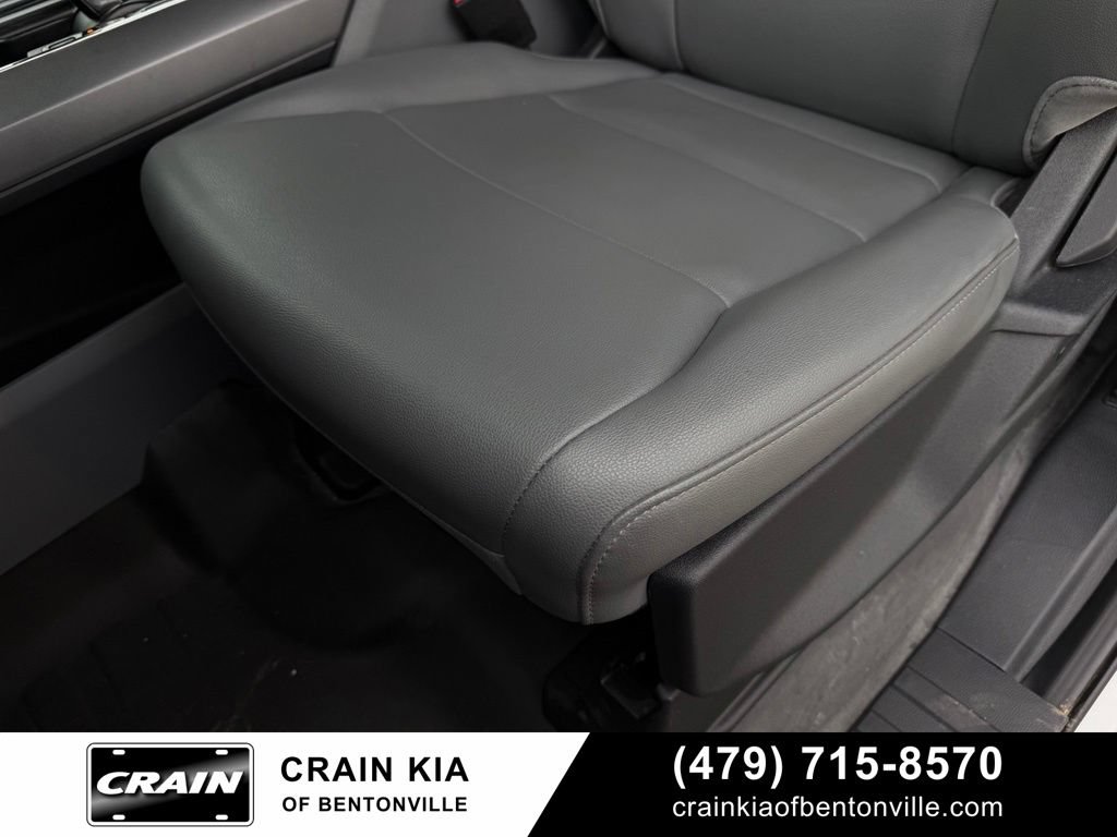 Used 2022 Ford F150 Lightning Pro AWD/4WD image 22