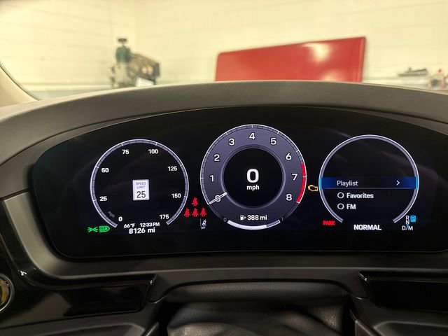 Used 2025 Porsche Cayenne image 17