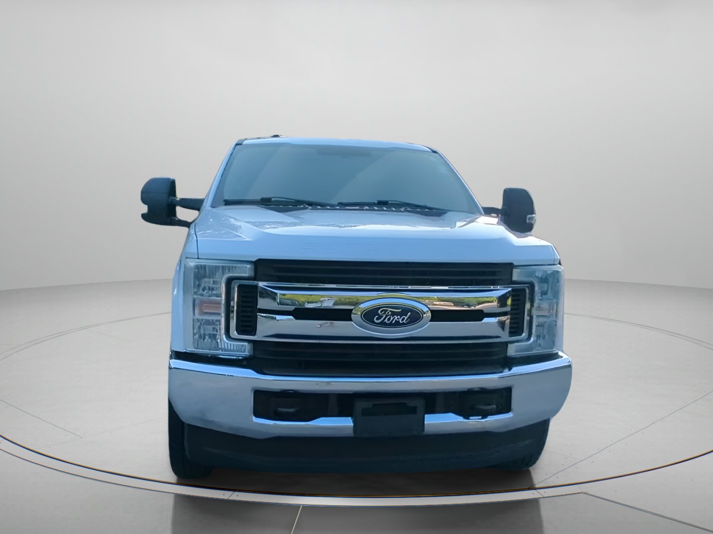 Used 2019 Ford F250 XLT AWD/4WD image 4