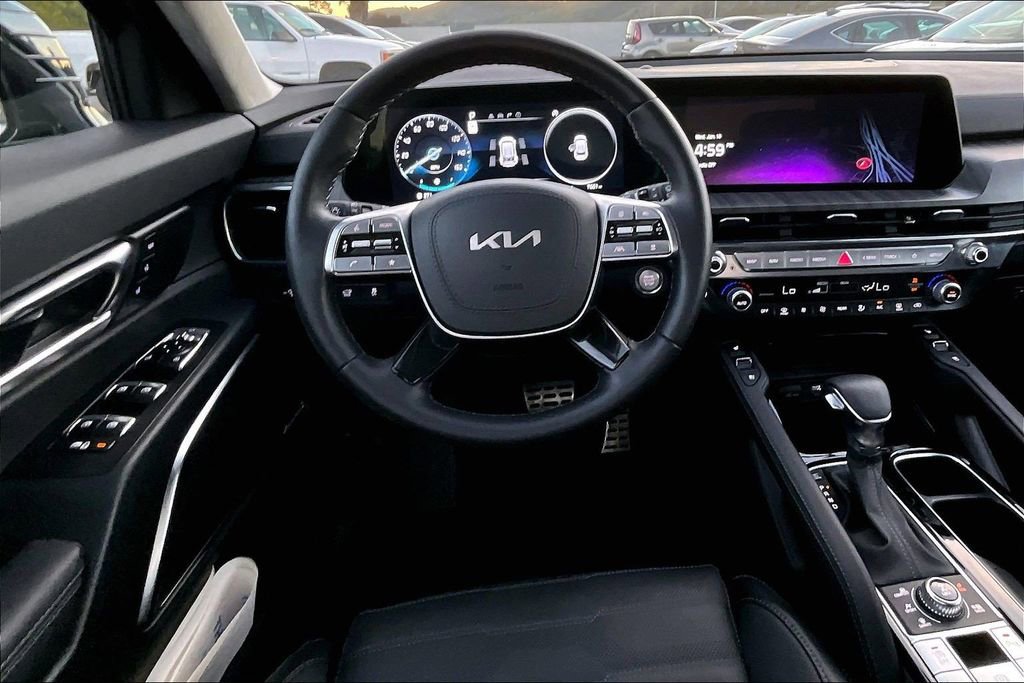 Used 2025 Kia Telluride SX Prestige AWD/4WD image 8