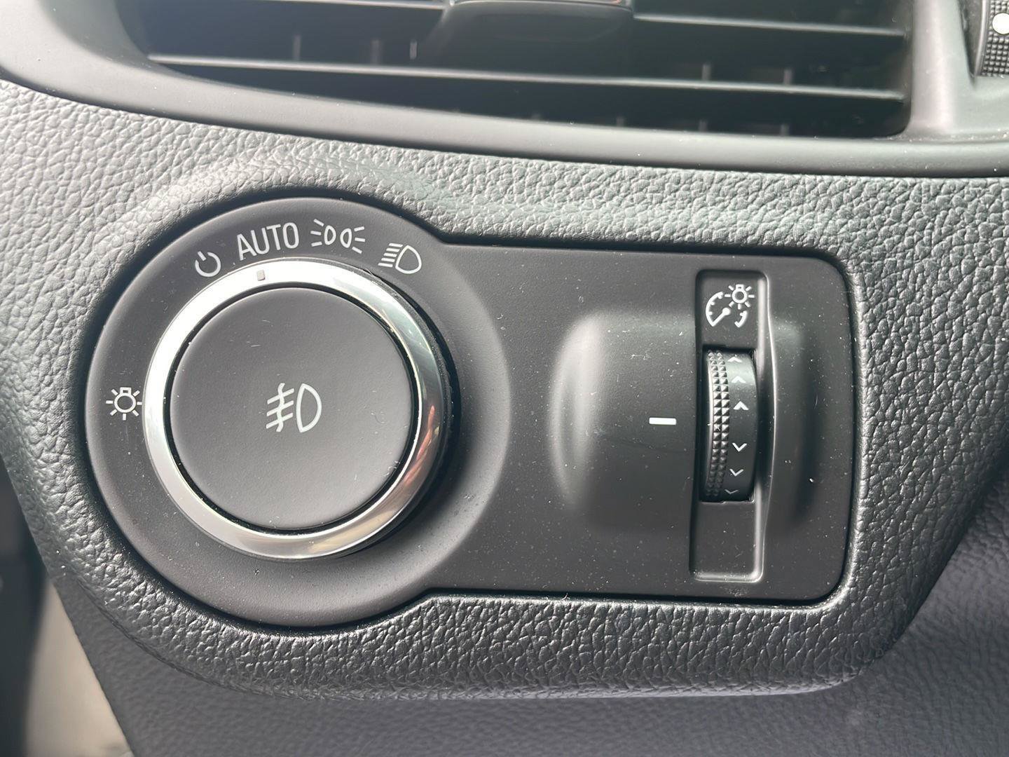 Used 2019 Buick Envision Premium AWD/4WD image 14