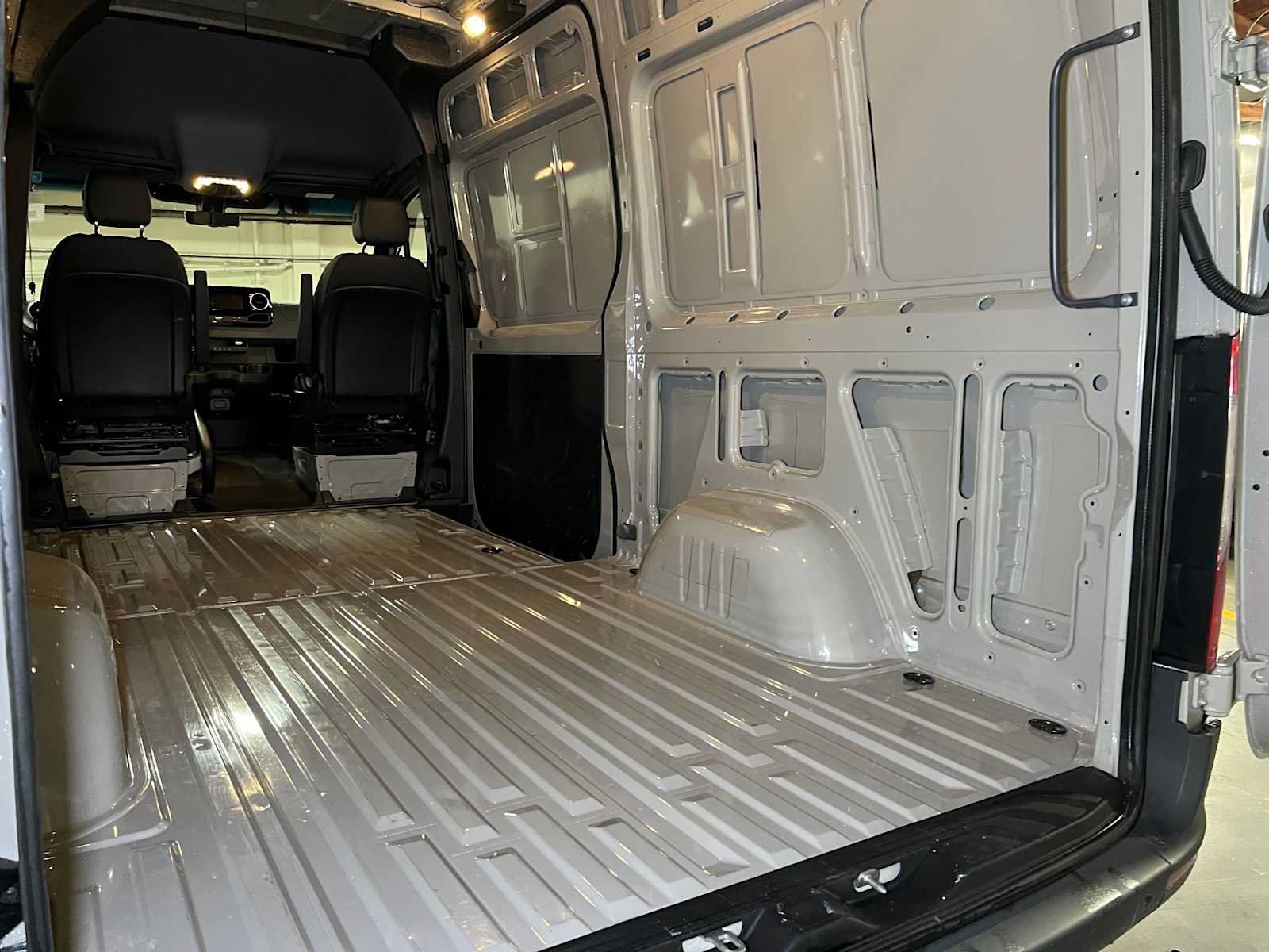 Used 2026 Mercedes-Benz Sprinter 2500 image 20