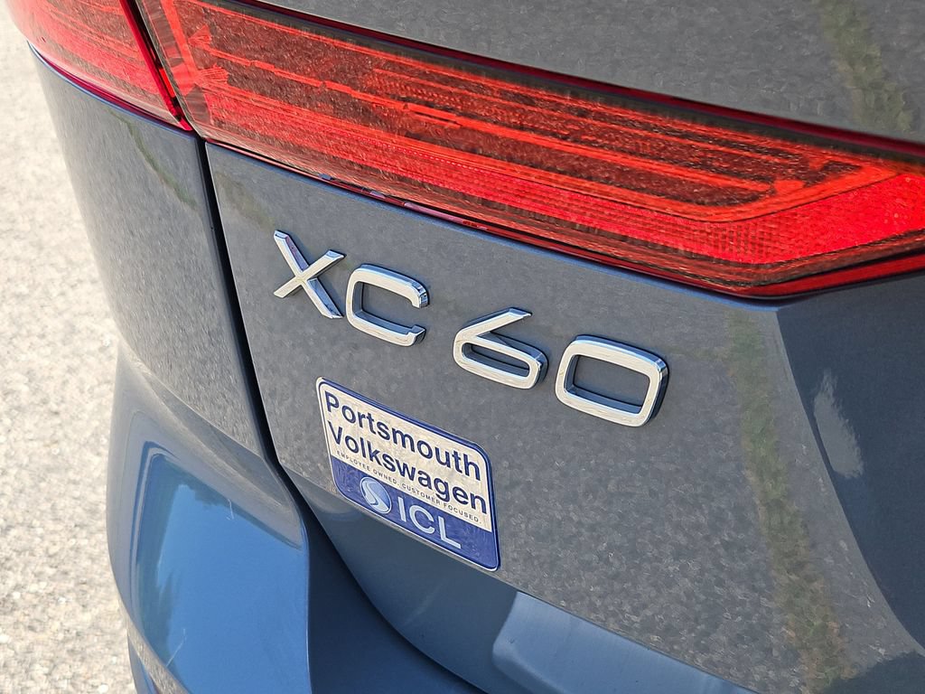 Used 2023 Volvo XC60 B5 Ultimate w/ Climate Package AWD/4WD image 12