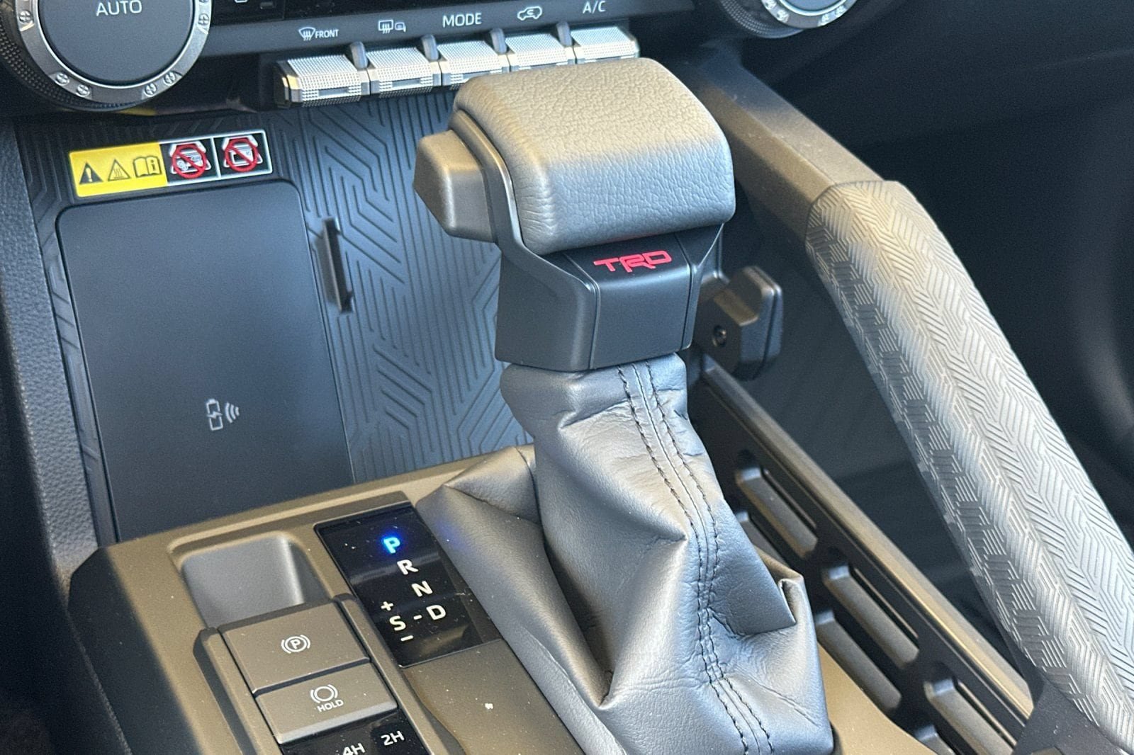 New 2026 Toyota 4Runner TRD Off-Road Premium w/ Tow Technology Package AWD/4WD image 24