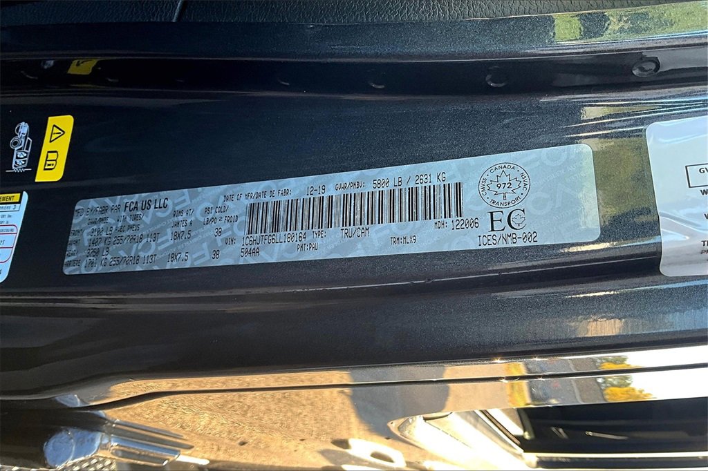 Used 2020 Jeep Gladiator Overland w/ LED Lighting Group image 17