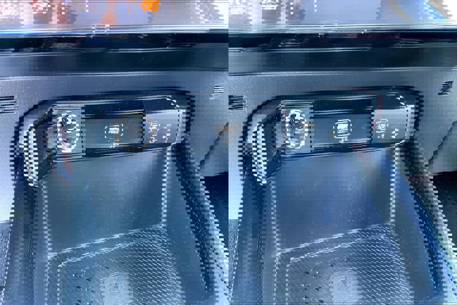 Used 2024 Kia Niro SX image 31