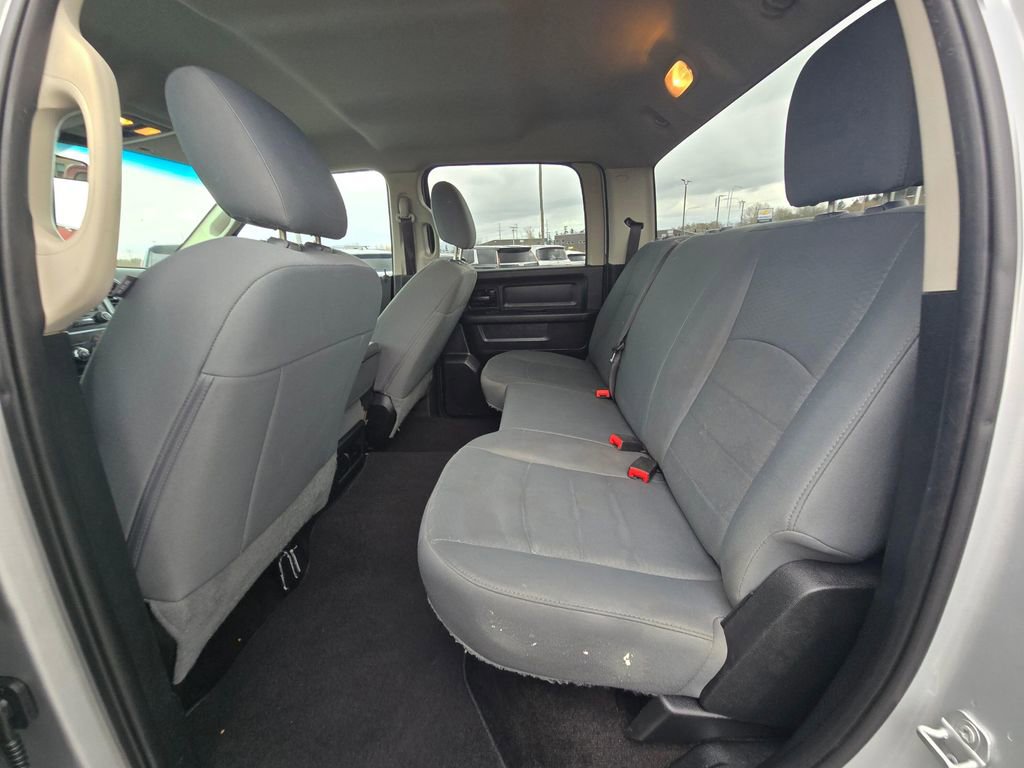 Used 2017 RAM 1500 Express w/ Express Value Package AWD/4WD image 12