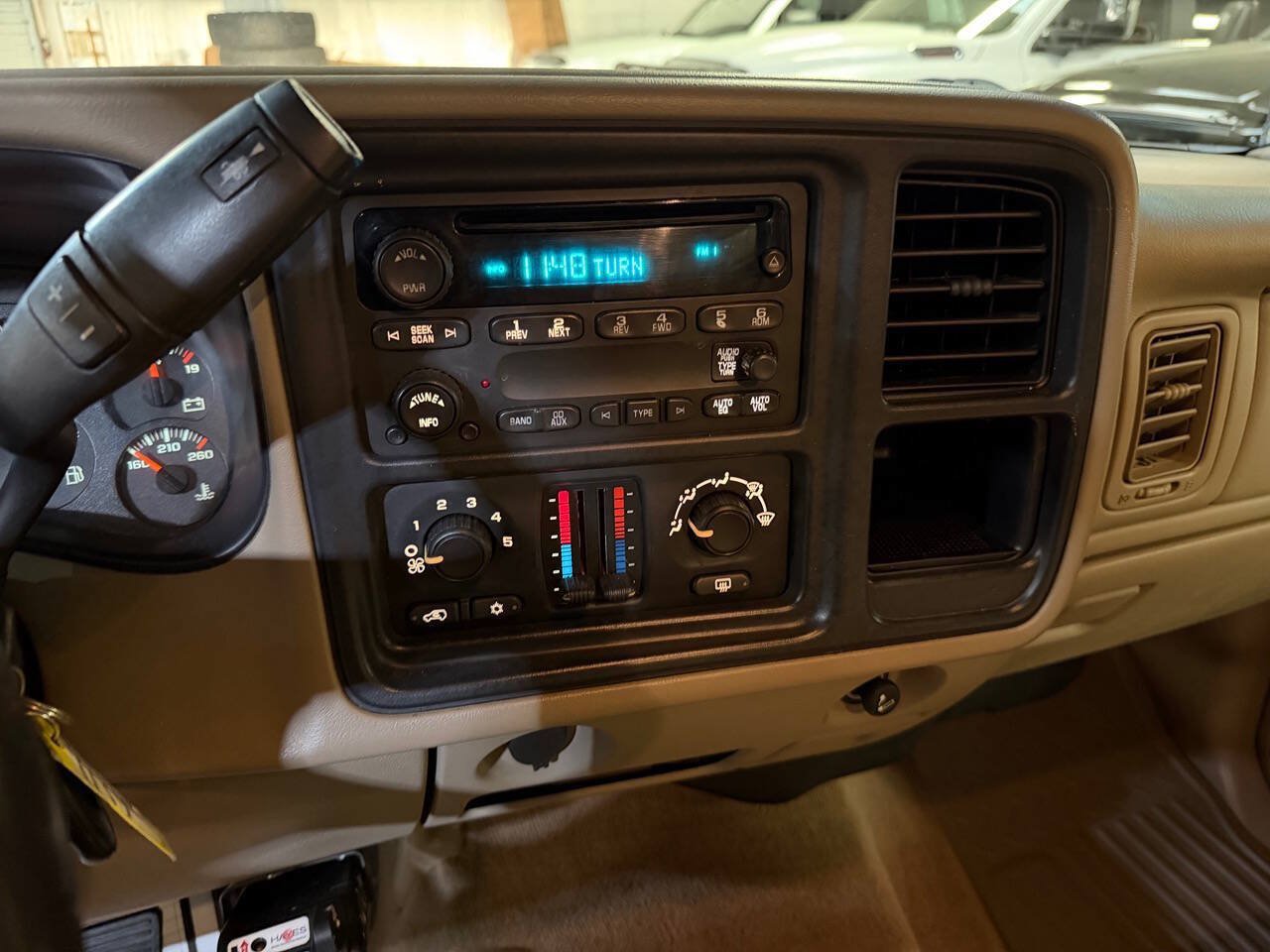 Used 2006 GMC Sierra 2500 SLE w/ Heavy-Duty Power Package AWD/4WD image 12