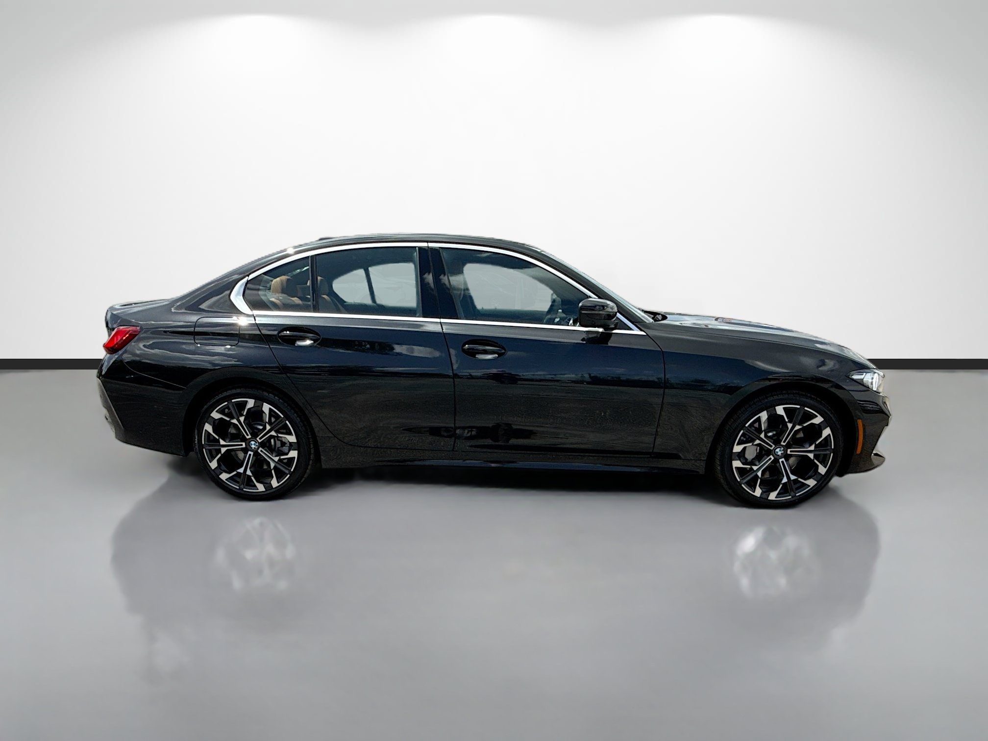 New 2026 BMW 330i Sedan w/ Convenience Package RWD image 2