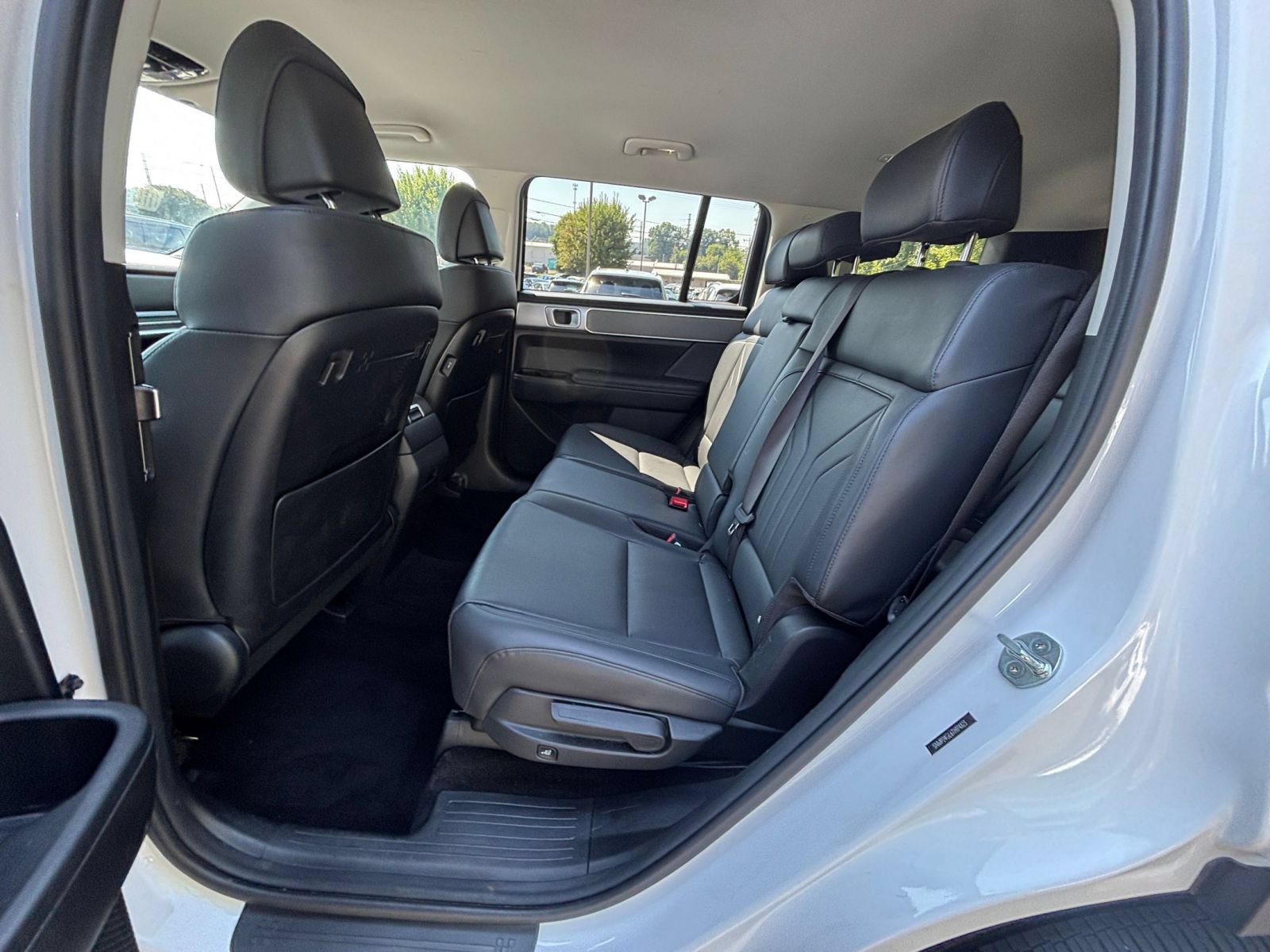 Used 2026 Hyundai Santa Fe SEL FWD image 27