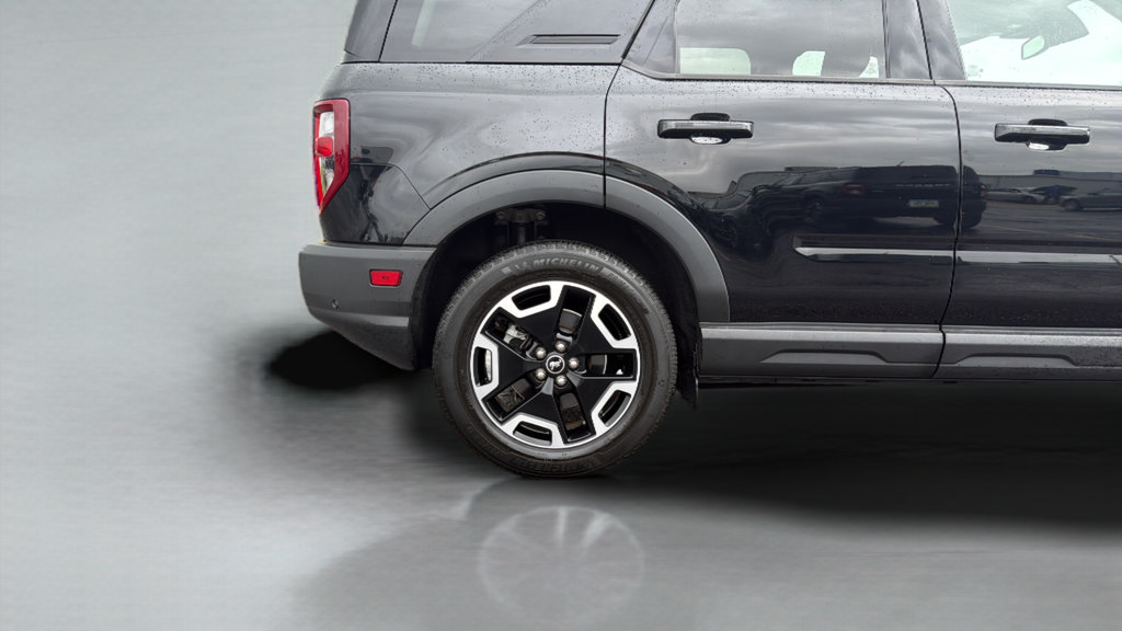 Used 2023 Ford Bronco Sport Outer Banks AWD/4WD image 32