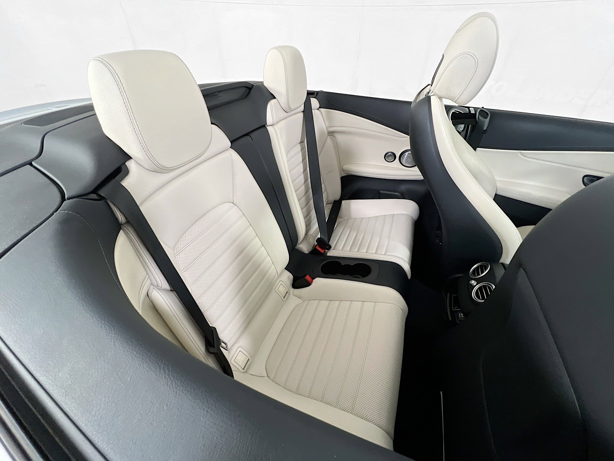 Used 2017 Mercedes-Benz C 300 4MATIC Cabriolet image 27