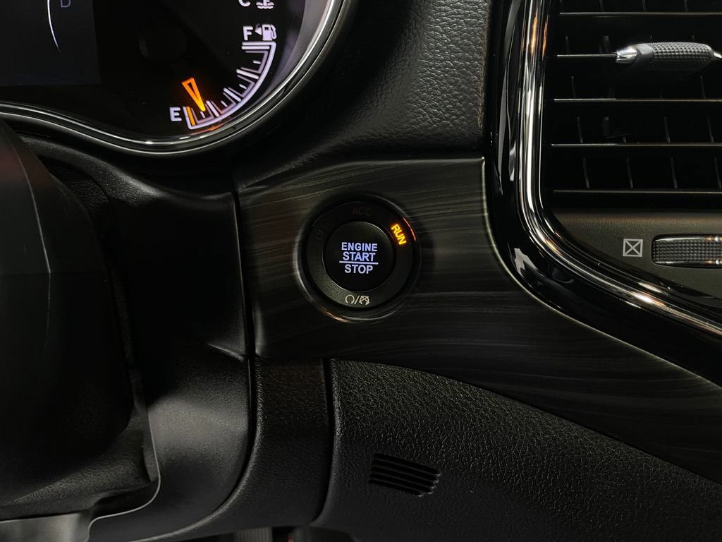 Used 2019 Jeep Grand Cherokee Altitude image 22