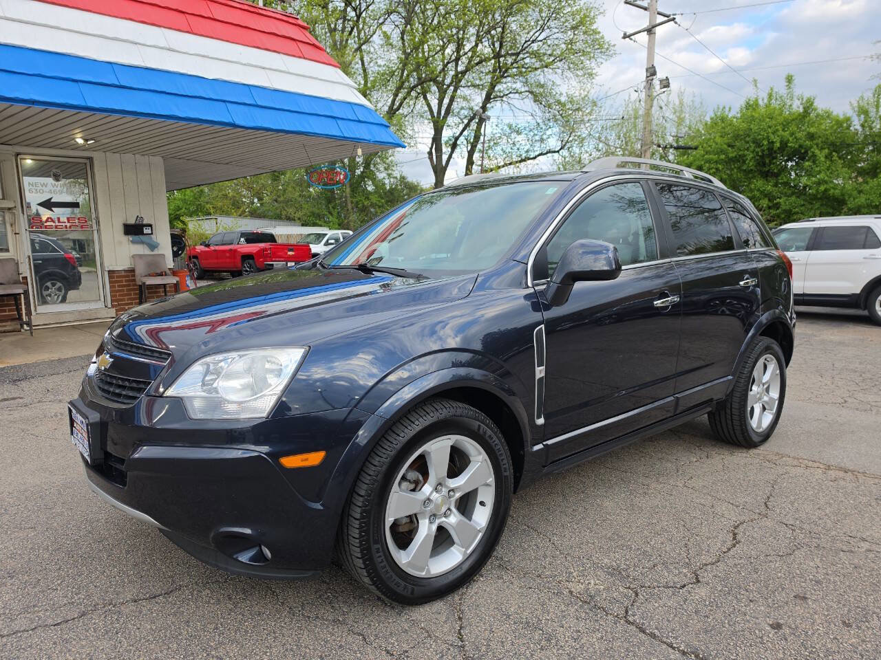 Used 2014 Chevrolet Captiva Sport LTZ FWD image 2