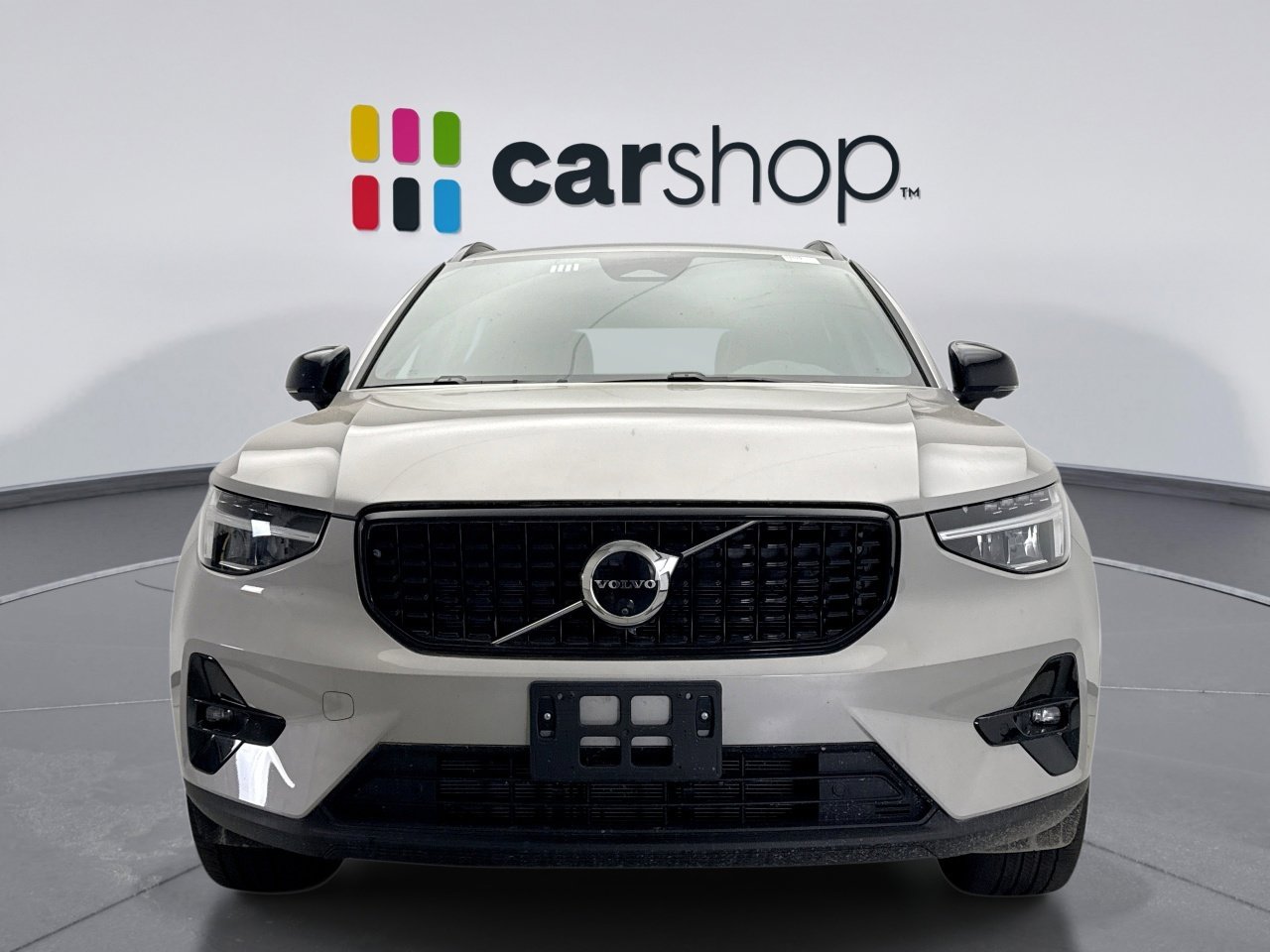 Used 2025 Volvo XC40 B5 Plus AWD/4WD image 8