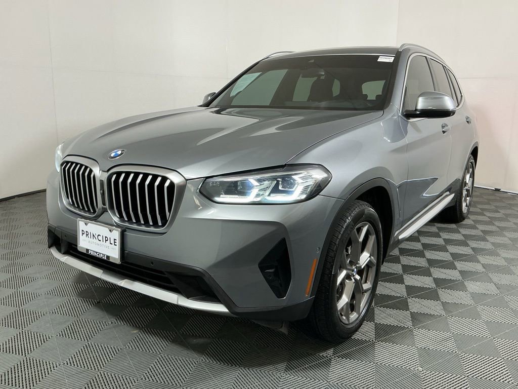 Certified 2023 BMW X3 xDrive30i w/ Premium Package AWD/4WD image 2