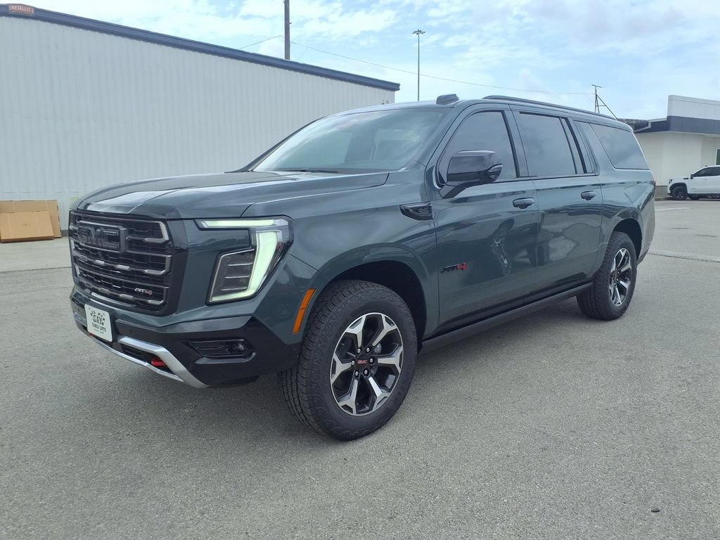 New 2026 GMC Yukon XL AT4 Ultimate w/ LPO, Illumination Package AWD/4WD image 3