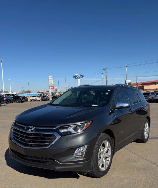 Used 2021 Chevrolet Equinox Premier FWD image 2