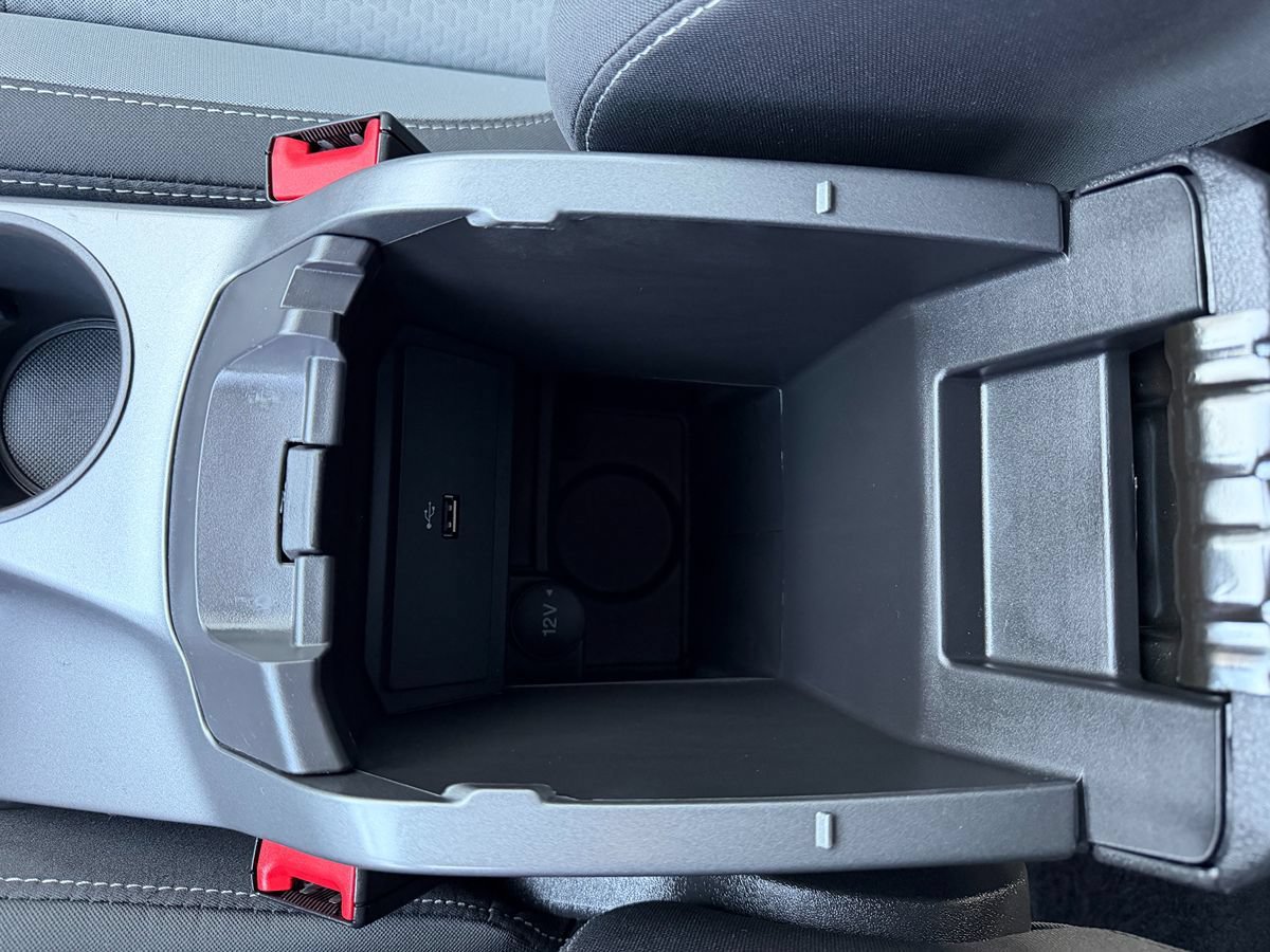 Used 2018 Ford C-MAX SE FWD image 20