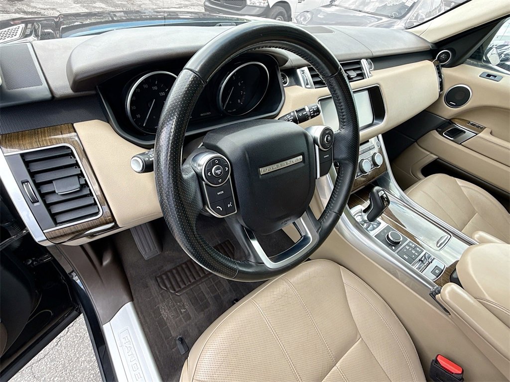 Used 2017 Land Rover Range Rover Sport HSE image 12