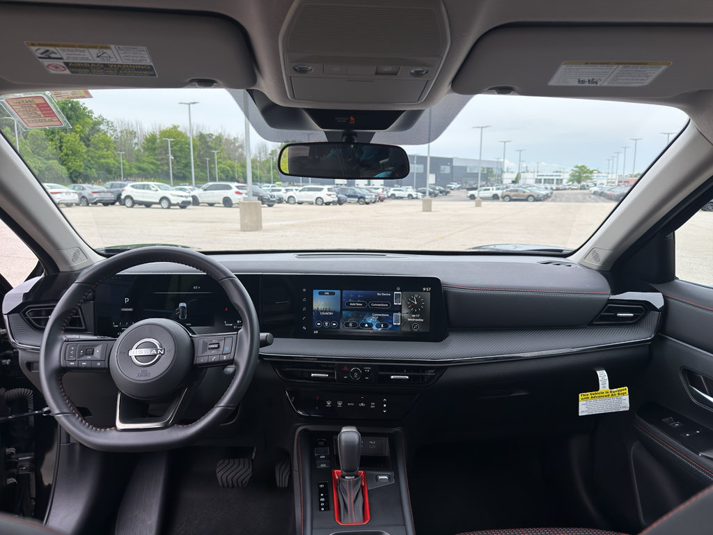 Certified 2025 Nissan Kicks SR AWD/4WD image 28