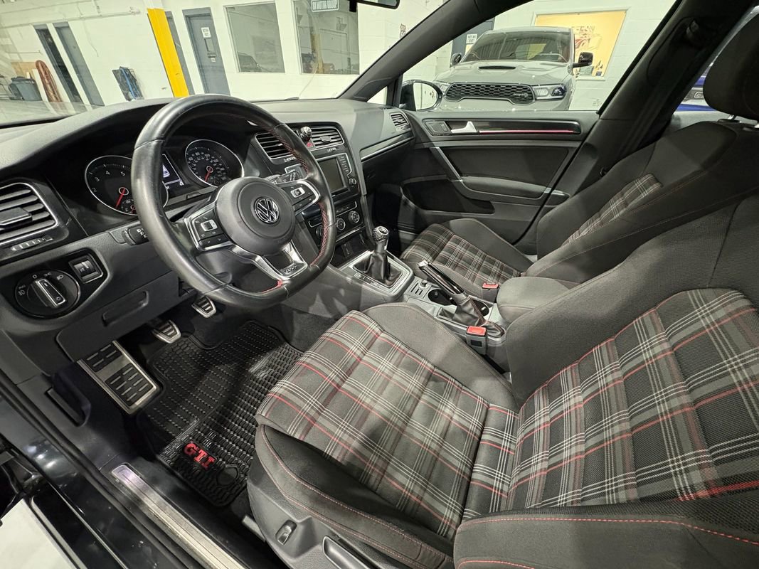 Used 2016 Volkswagen GTI S FWD image 10