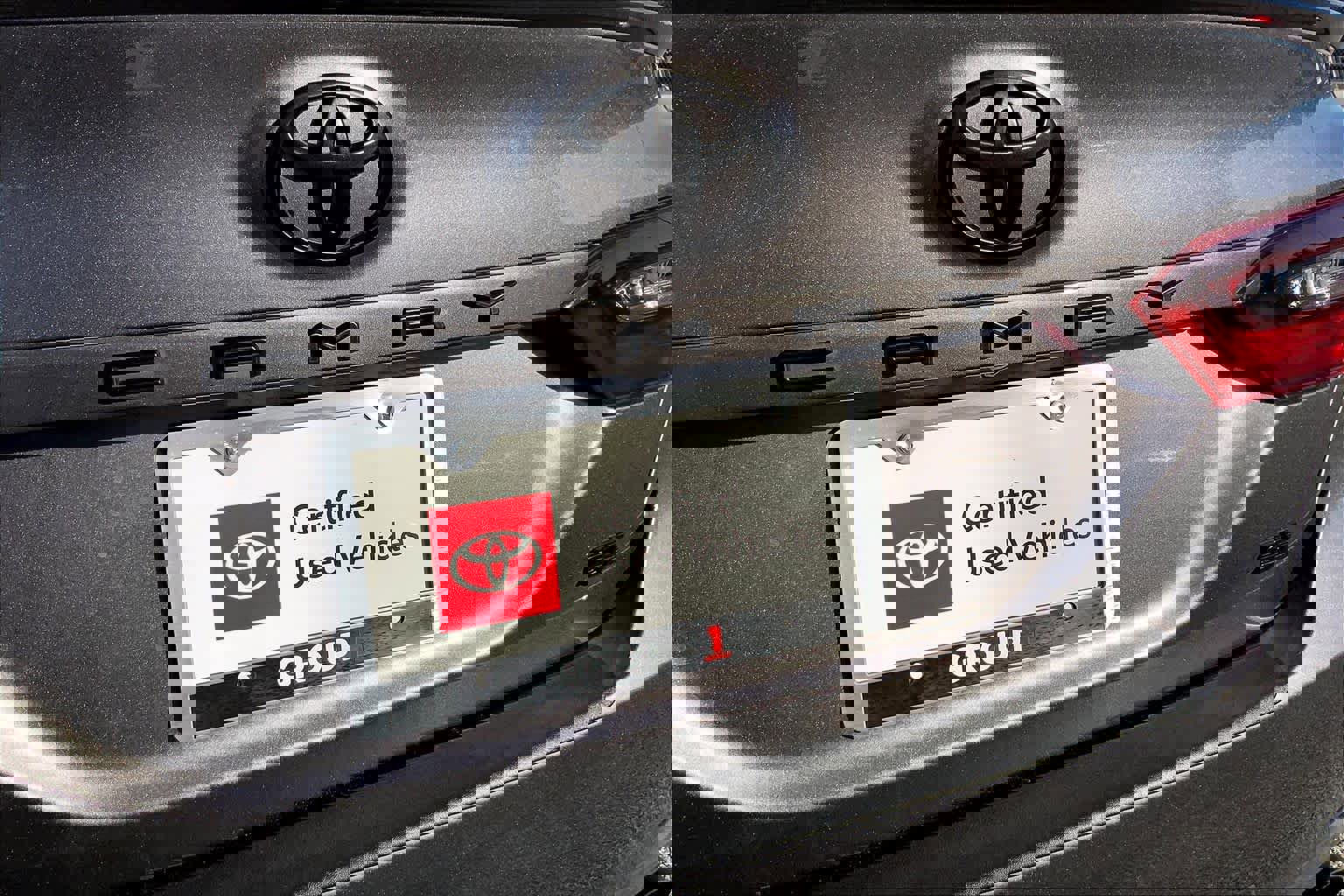 Used 2024 Toyota Camry SE image 9