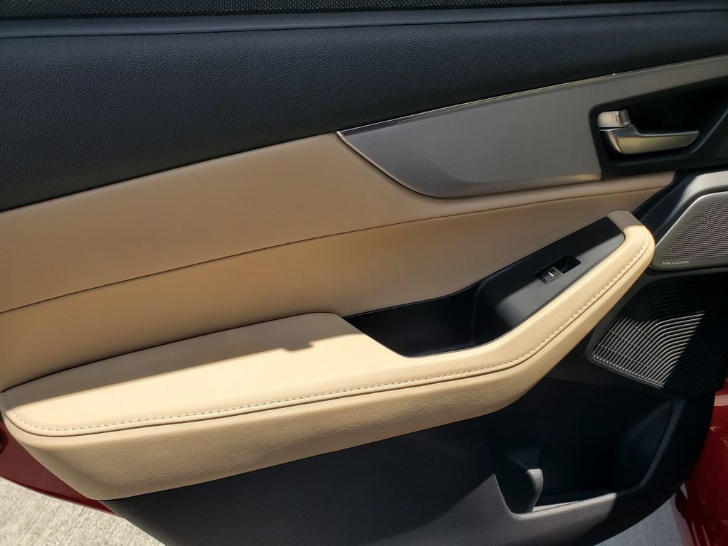 Used 2025 Acura MDX w/ Technology Package FWD image 14