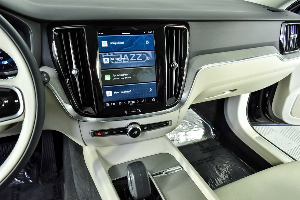 Certified 2024 Volvo V60 B5 Cross Country Plus image 15