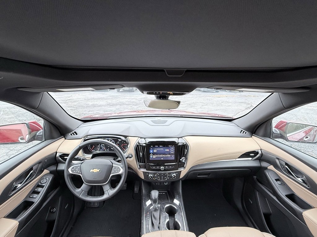 Used 2023 Chevrolet Traverse Premier image 27