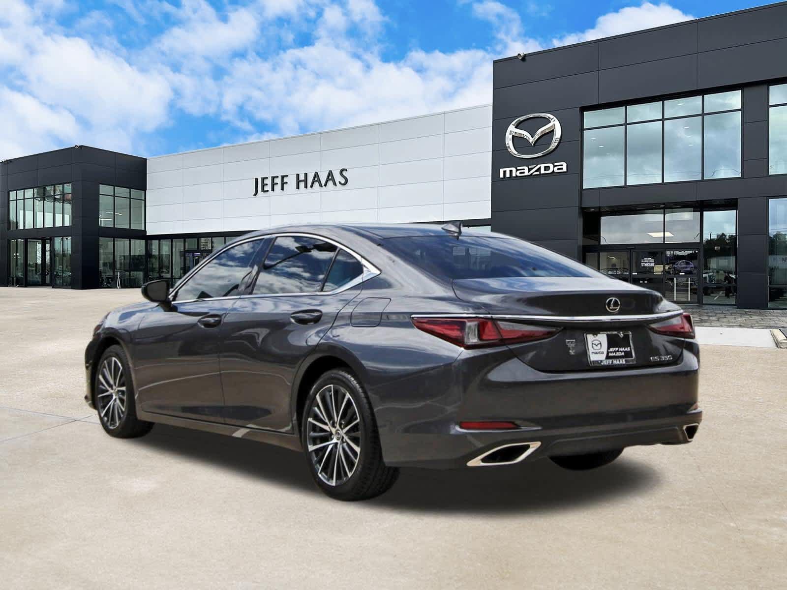 Used 2022 Lexus ES 350 w/ Premium Package FWD image 2