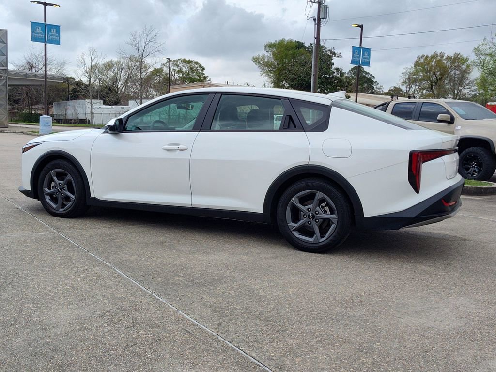 Used 2025 Kia K4 LXS FWD image 5