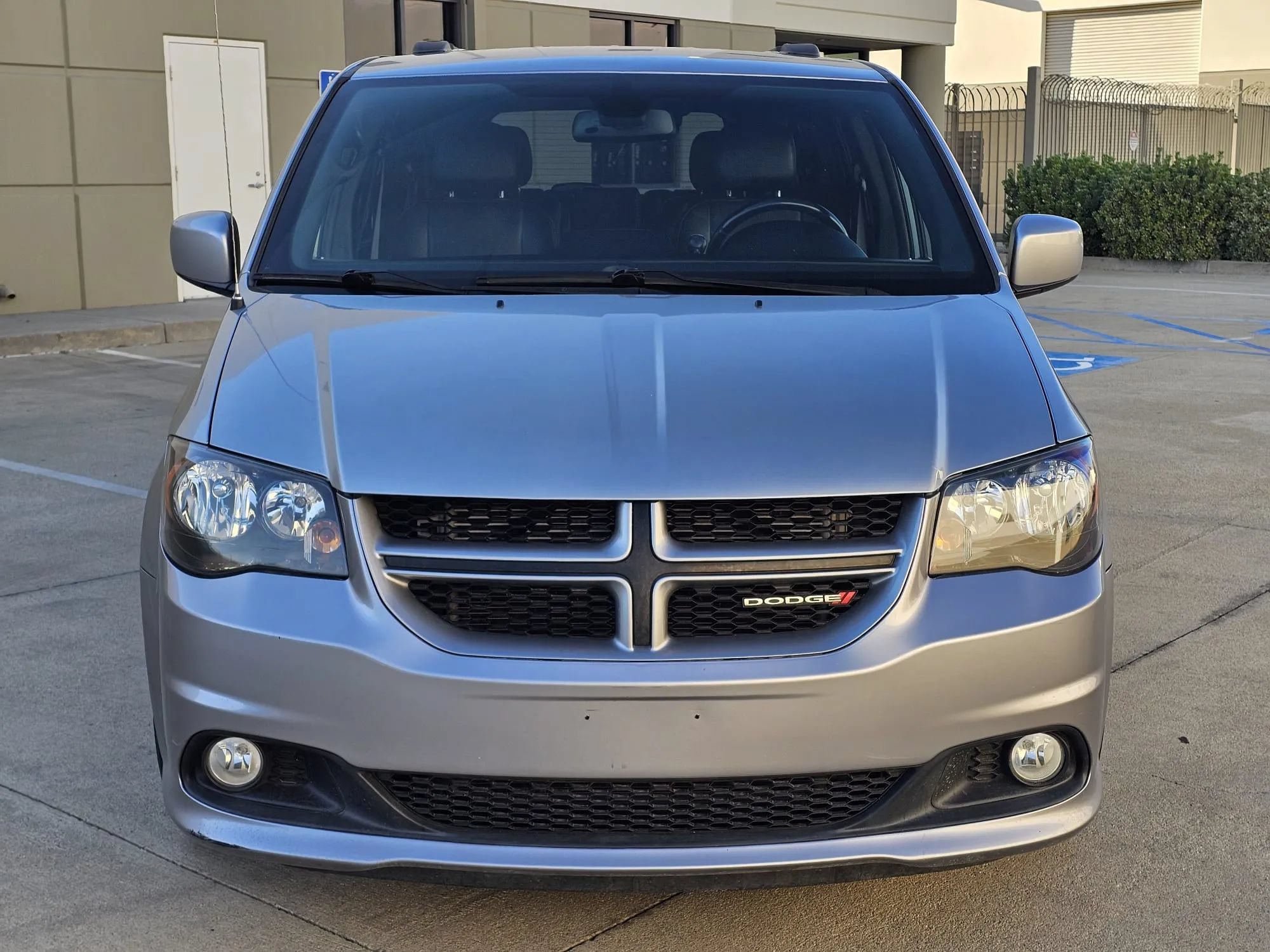 Used 2019 Dodge Grand Caravan GT FWD image 3