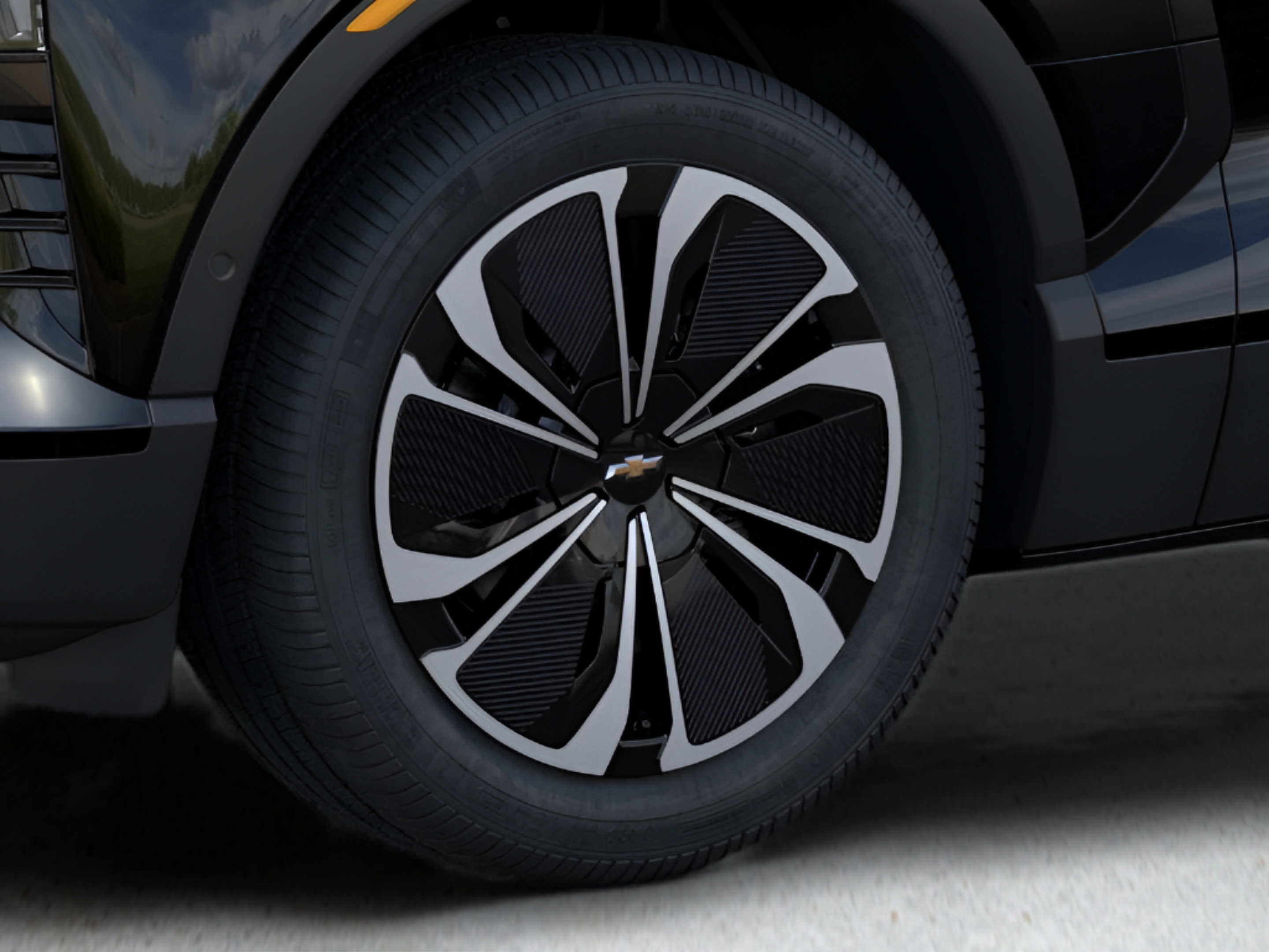 New 2025 Chevrolet Blazer EV LT AWD/4WD image 23