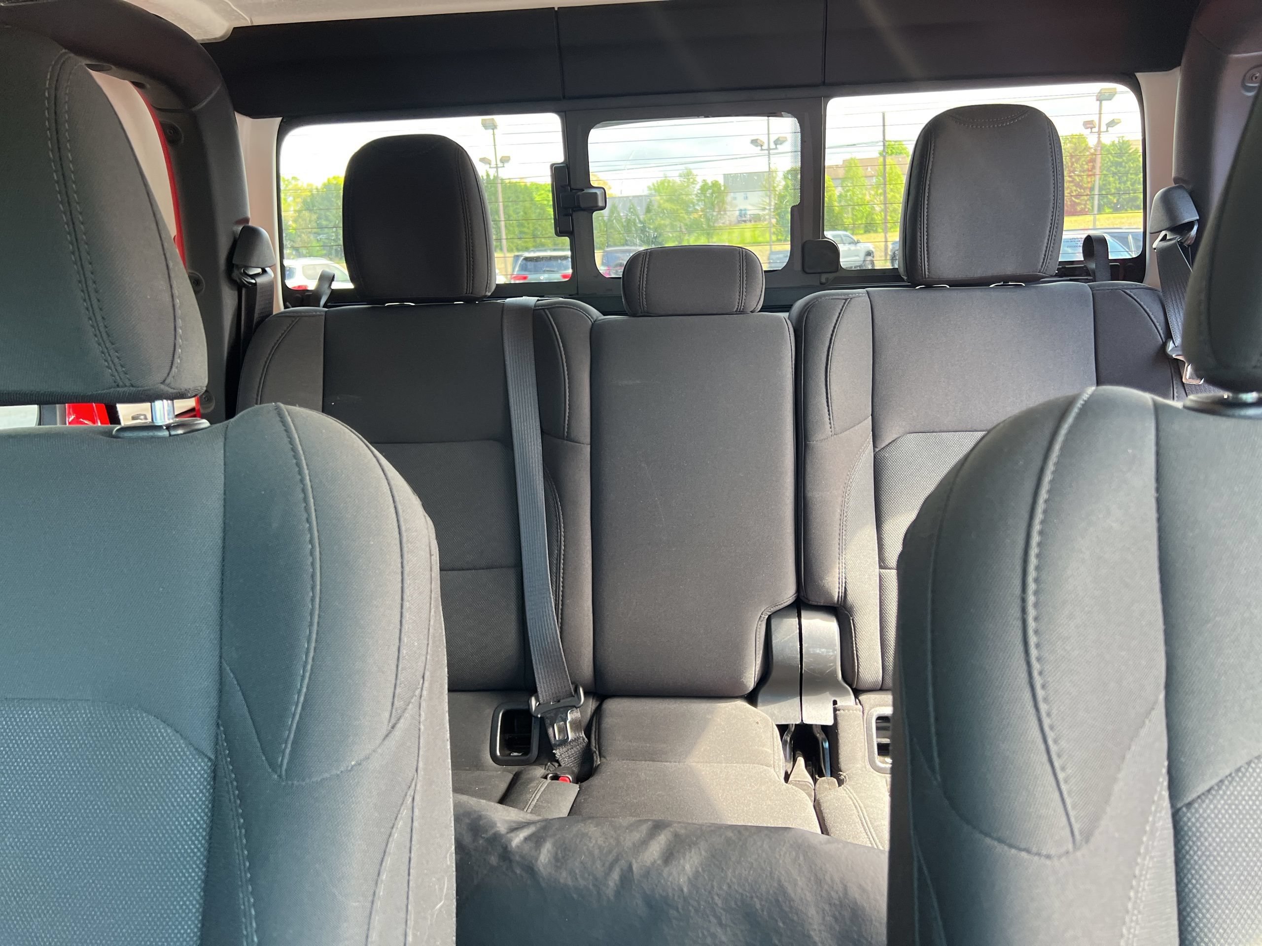 Used 2022 Jeep Gladiator Sport AWD/4WD image 18