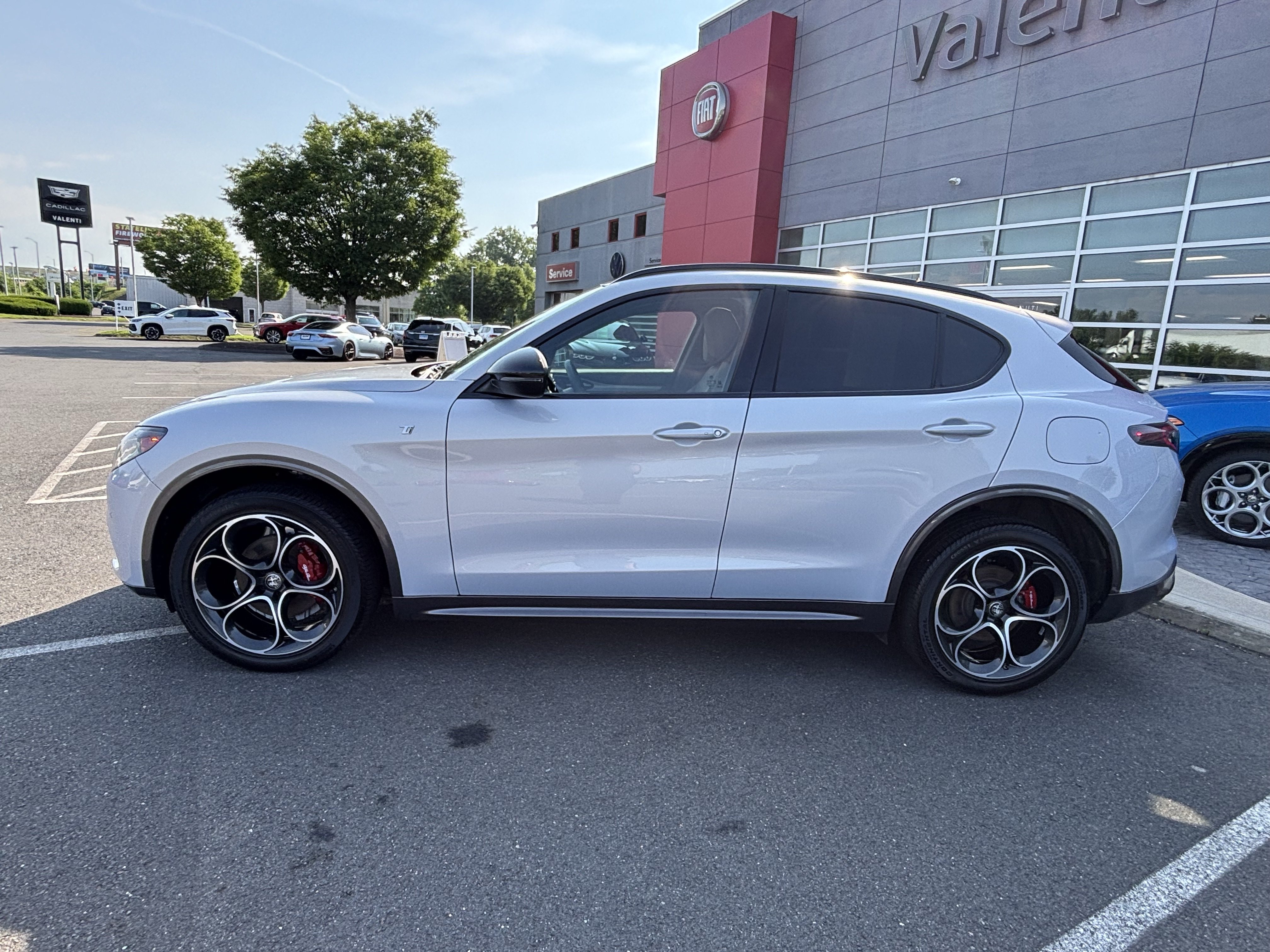 Certified 2024 Alfa Romeo Stelvio Ti w/ Active Assist Plus Package AWD/4WD image 3
