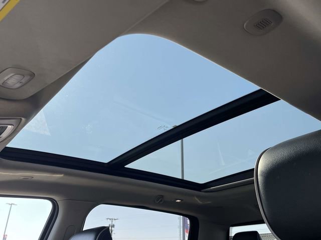 Used 2022 RAM 1500 Laramie AWD/4WD image 14