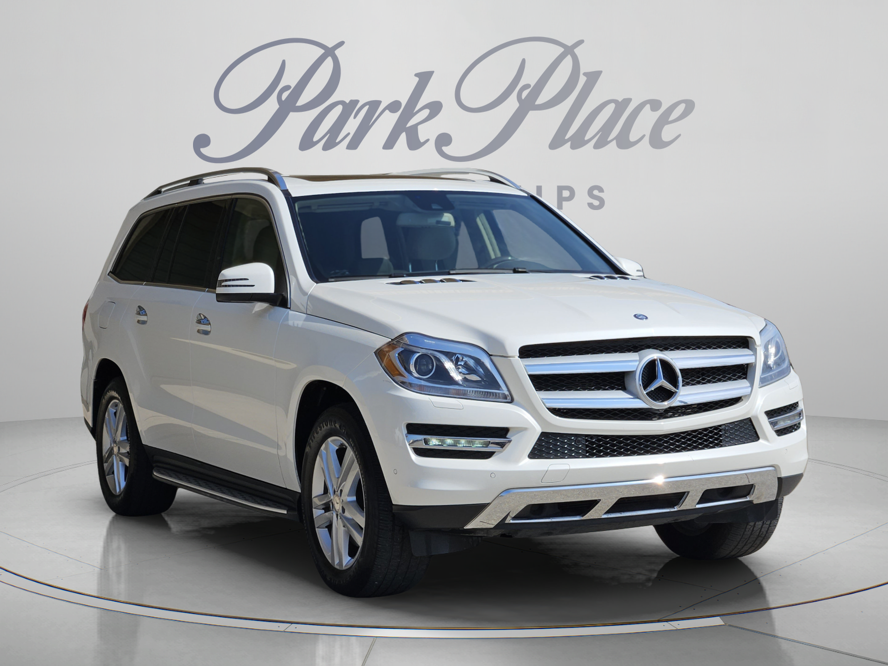 Used 2015 Mercedes-Benz GL 450 4MATIC image 7