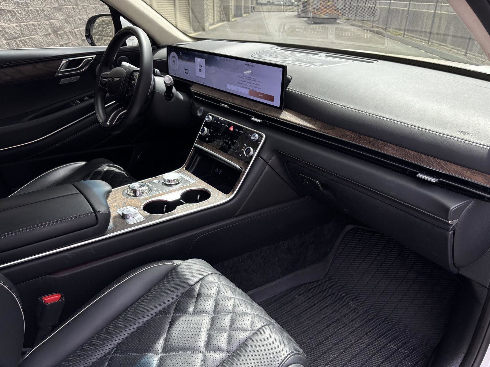 Used 2025 Genesis GV80 3.5T Prestige AWD/4WD image 9