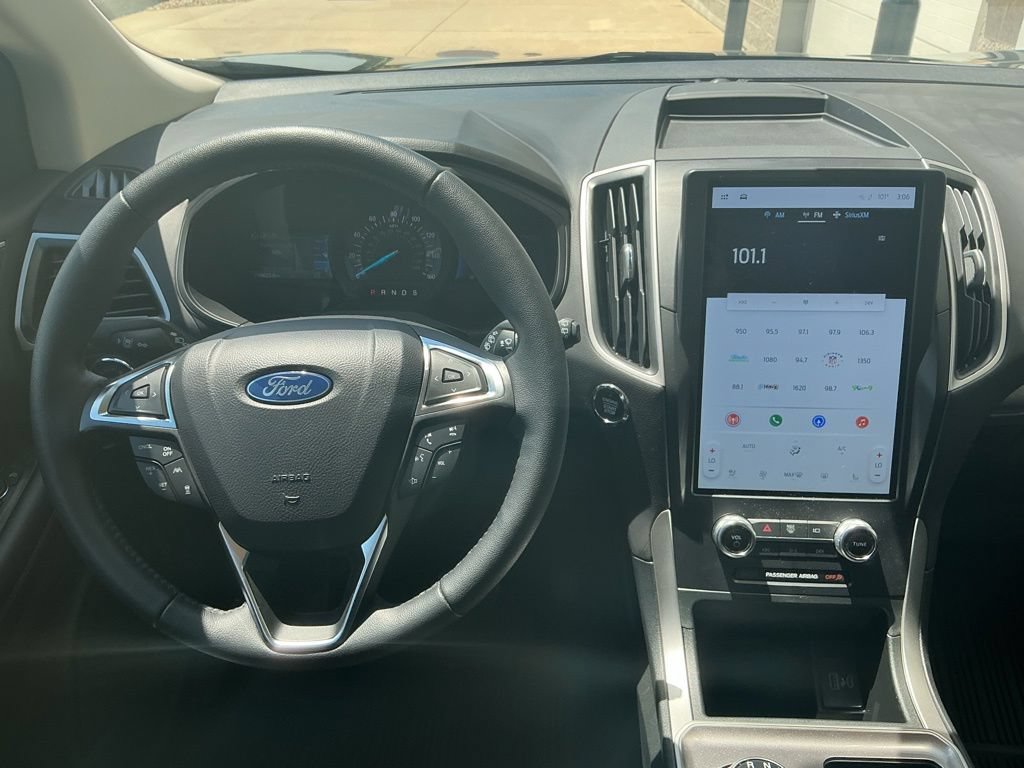 Used 2024 Ford Edge SEL w/ Convenience Package AWD/4WD image 9