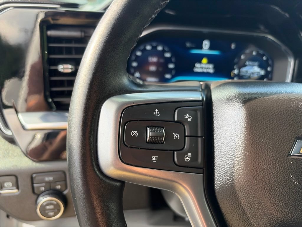 Used 2023 Chevrolet Silverado 1500 LT AWD/4WD image 20