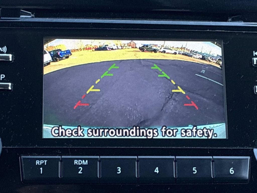 Used 2017 Nissan Rogue SV image 34