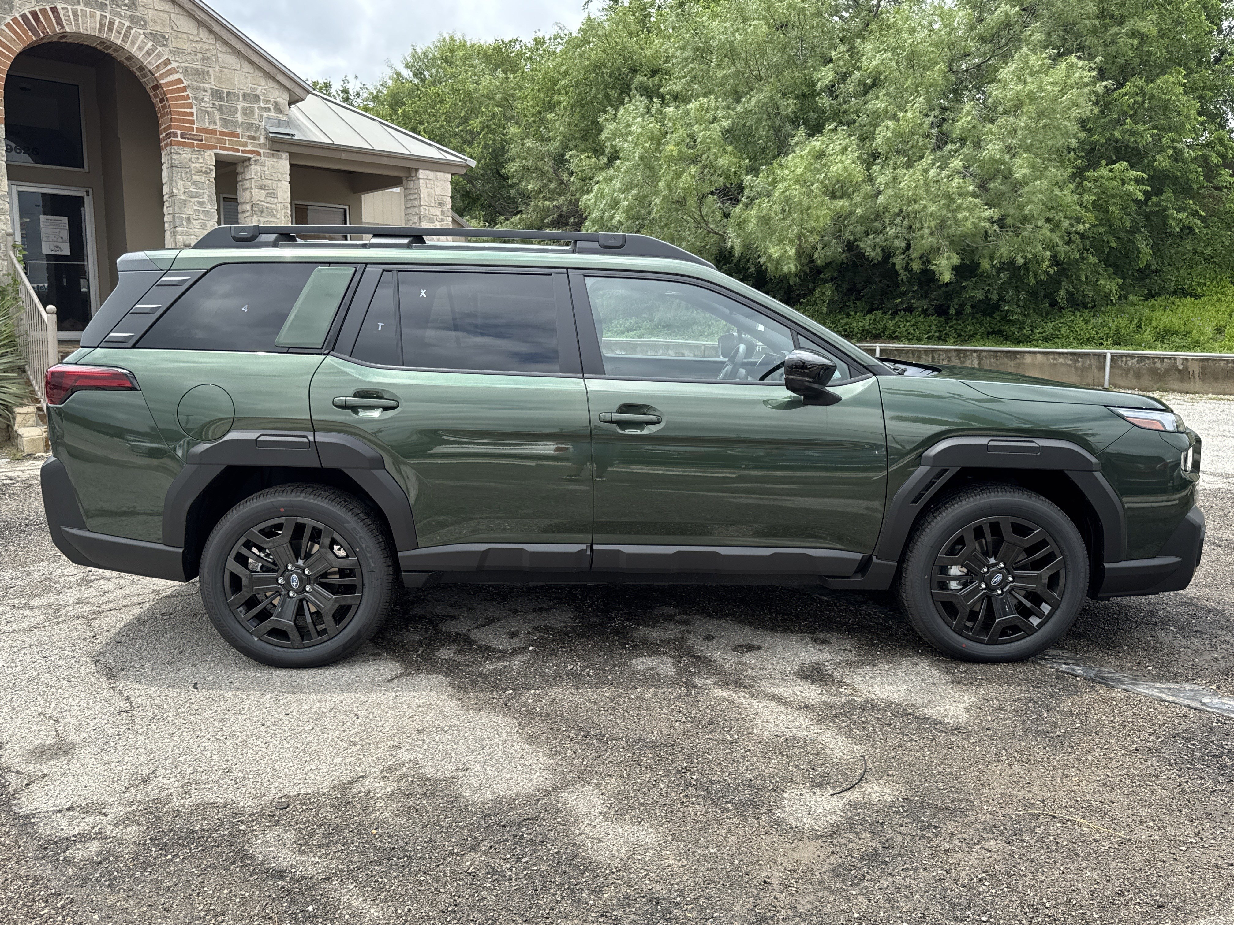 New 2026 Subaru Outback Limited XT AWD/4WD image 2